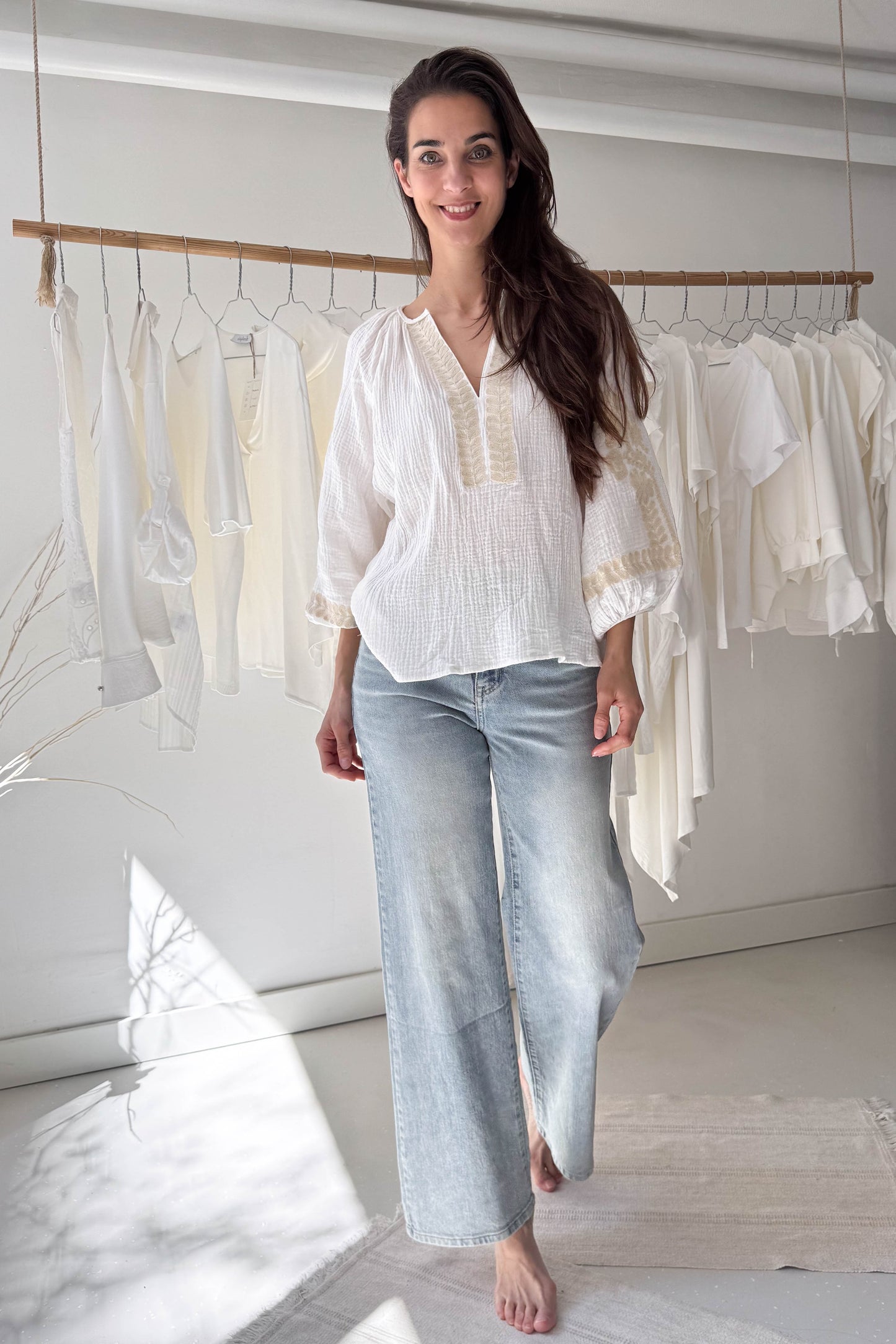 Törtfehér duplagéz felső hímzéssel