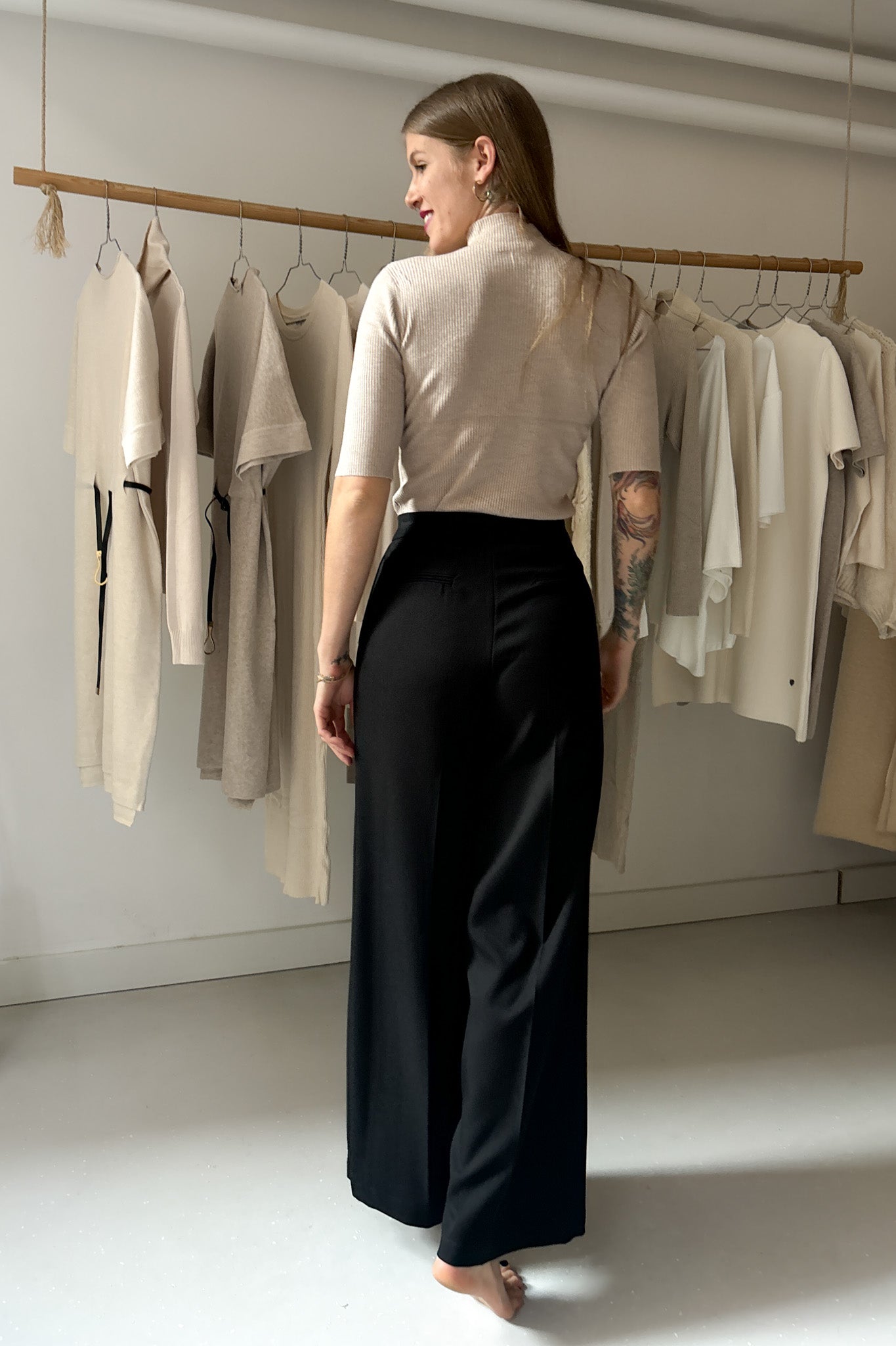 Bőszárú, vasalt nadrág