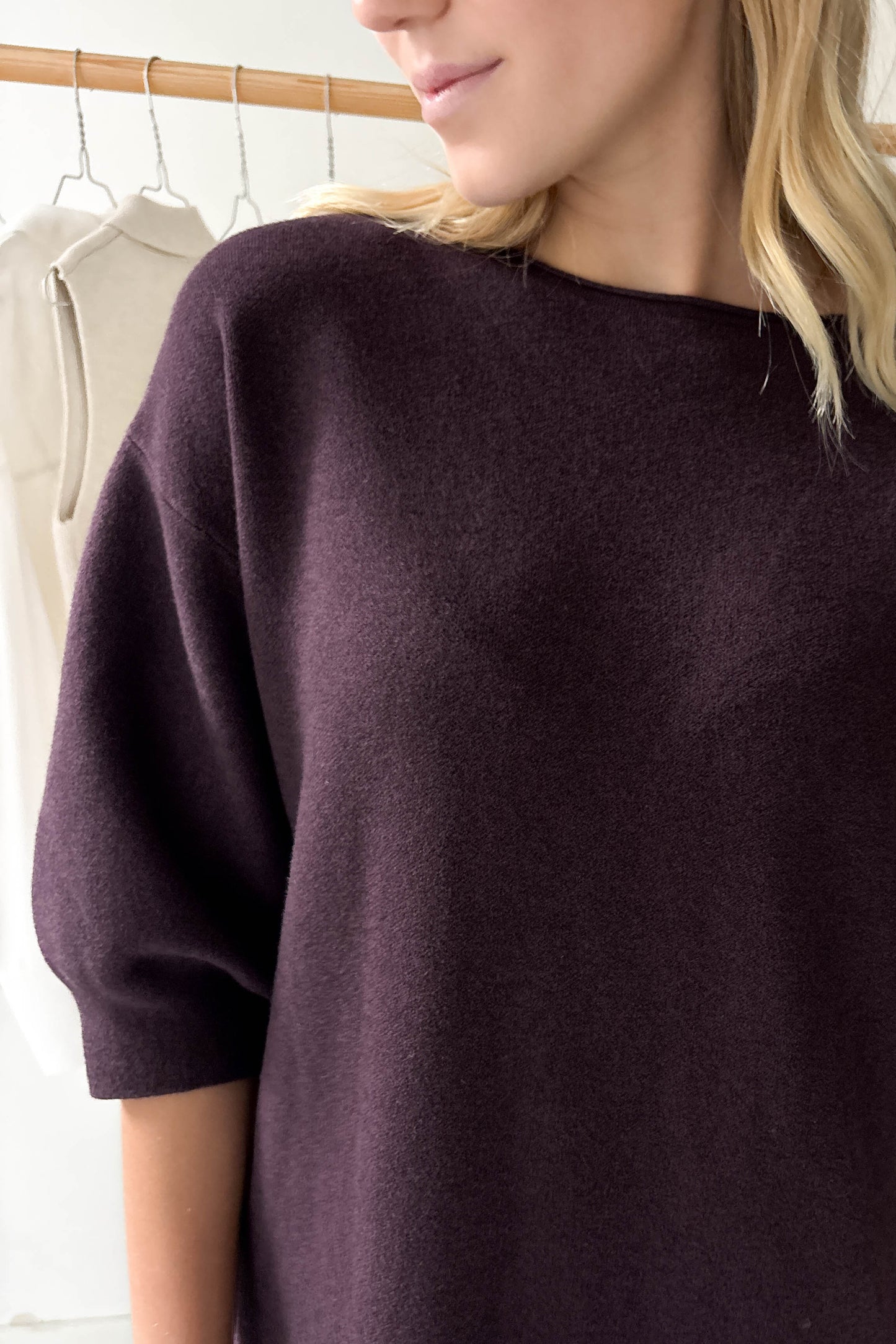 Puffos ujjú rövid kötött ruha-padlizsánlila