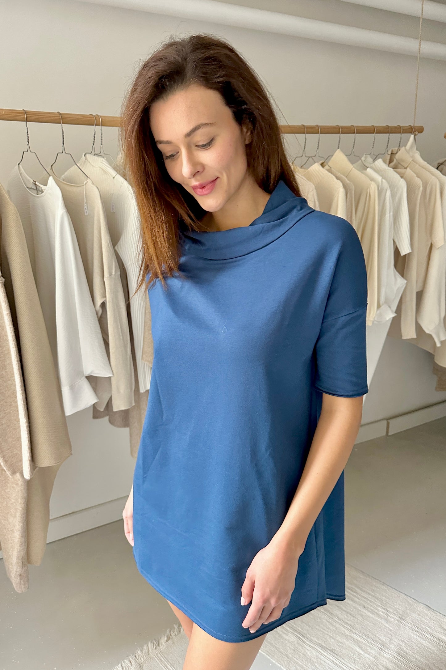 Csavart nyakú pulóver - hosszú