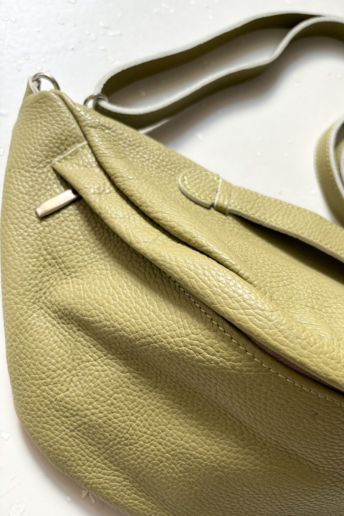 Oversize leather belt bag - khaki