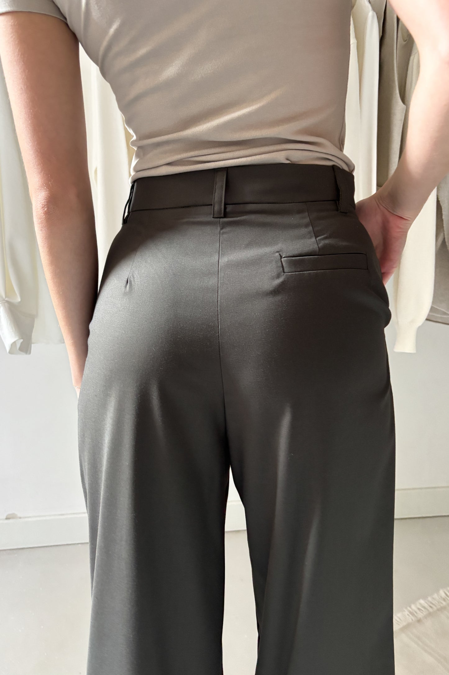 Vasalt nadrág - földbarna