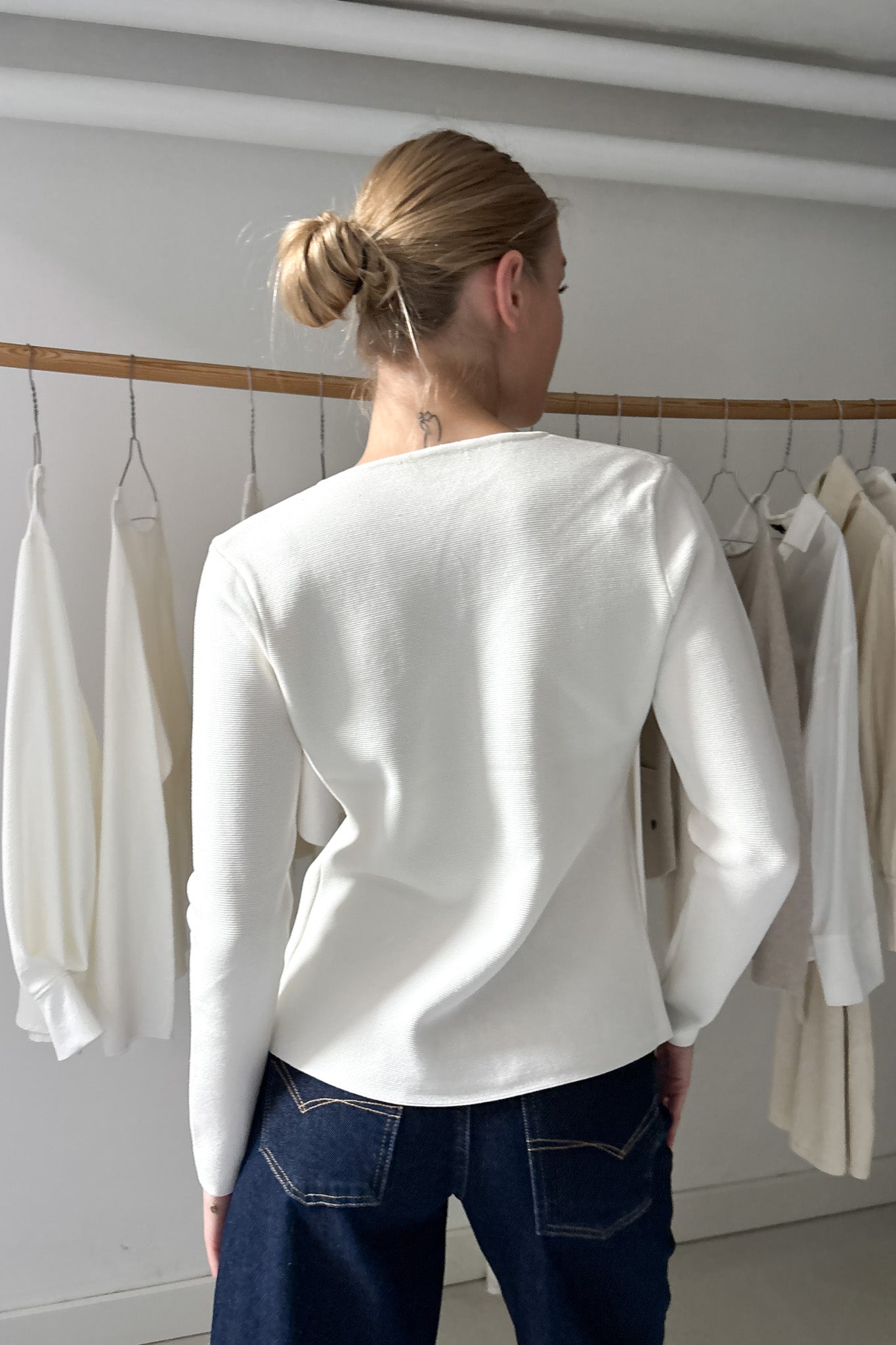 V-nyakú, duplagombos kardigán