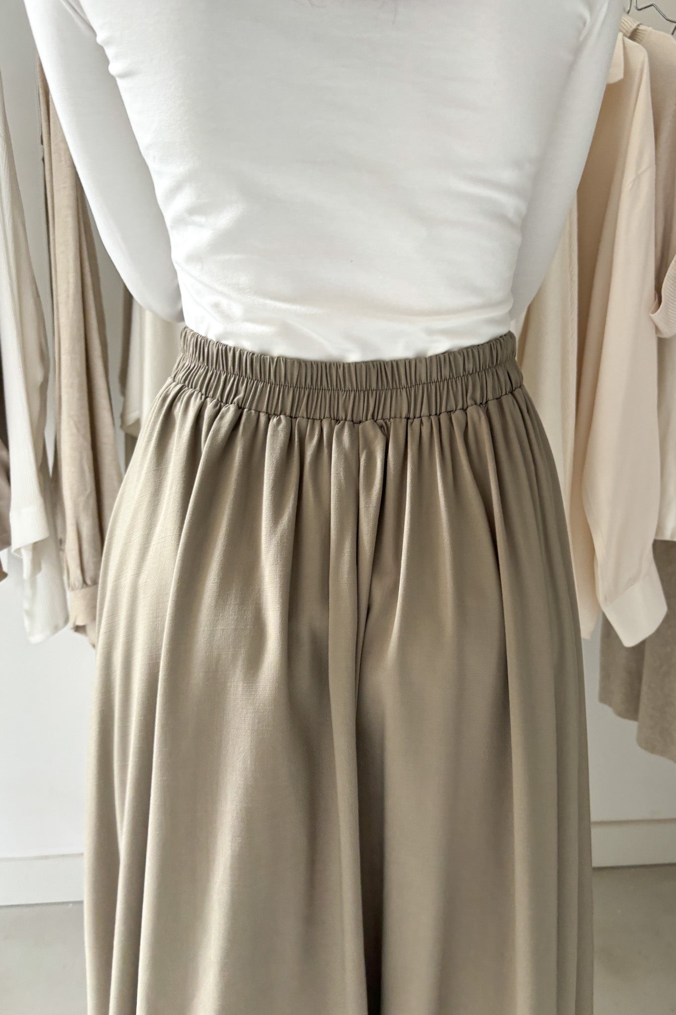 Midiszoknya - olivazöld