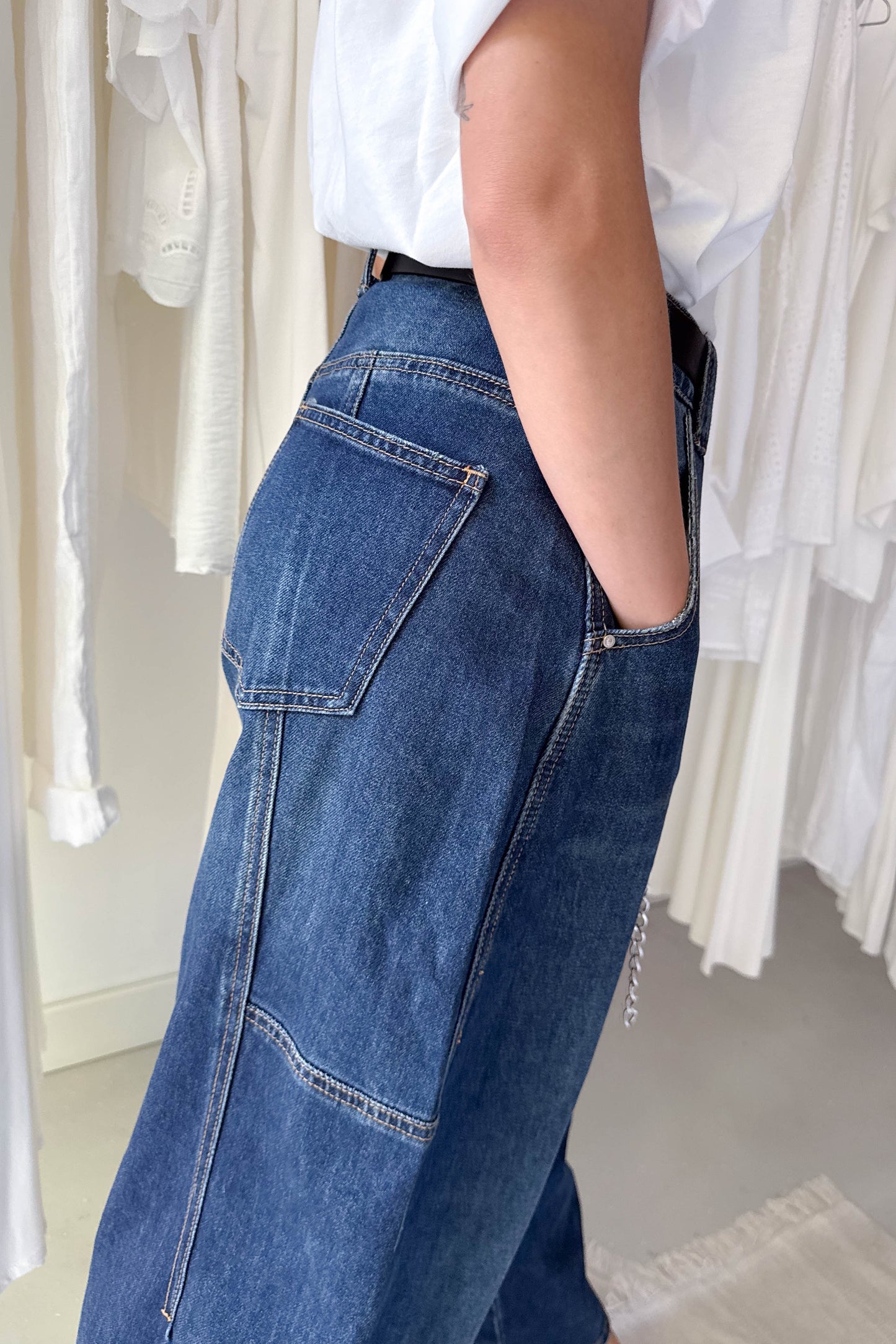 Láncos övvel ballon farmer nadrág