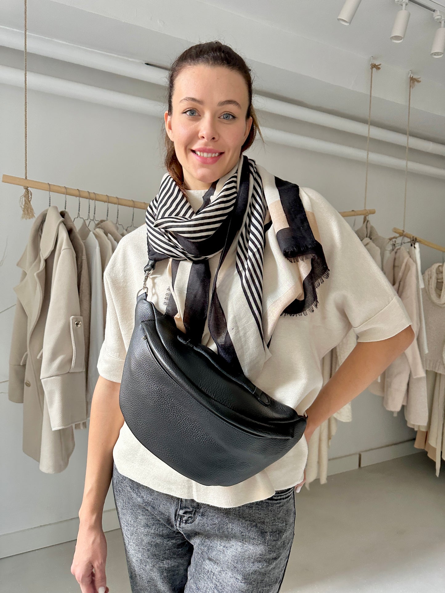 Oversize bőr övtáska - fekete