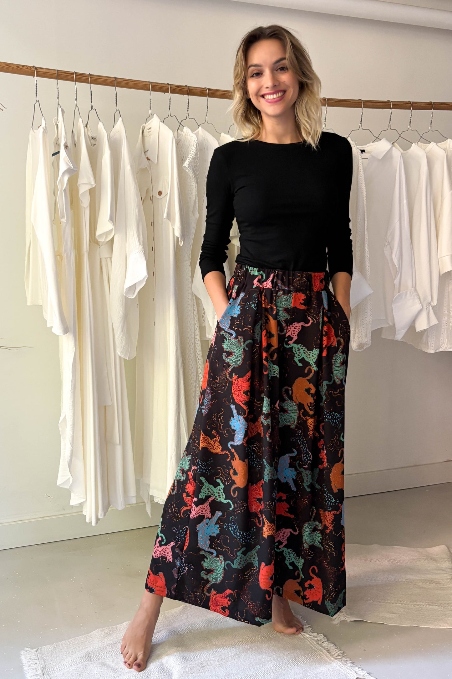 Elöl hajtásos lenge nadrág-állatmintás