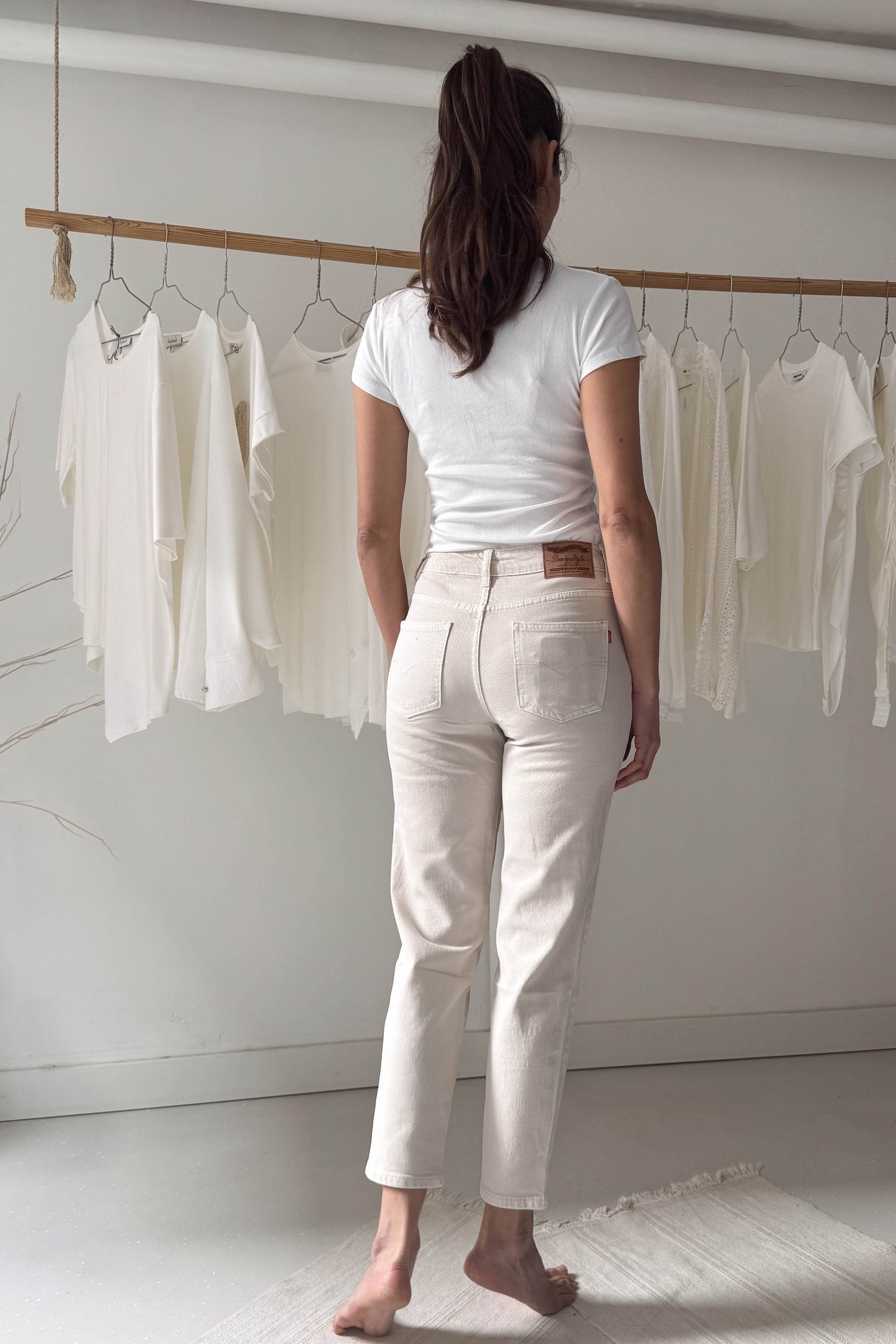 Bézs mom fit nadrág