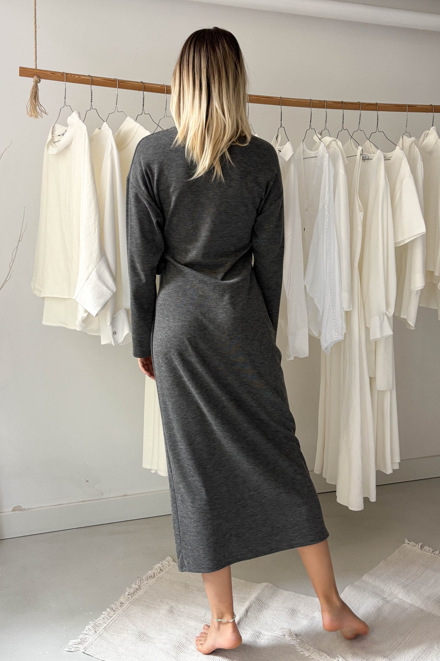 Oldalt megkötős ruha-szürke