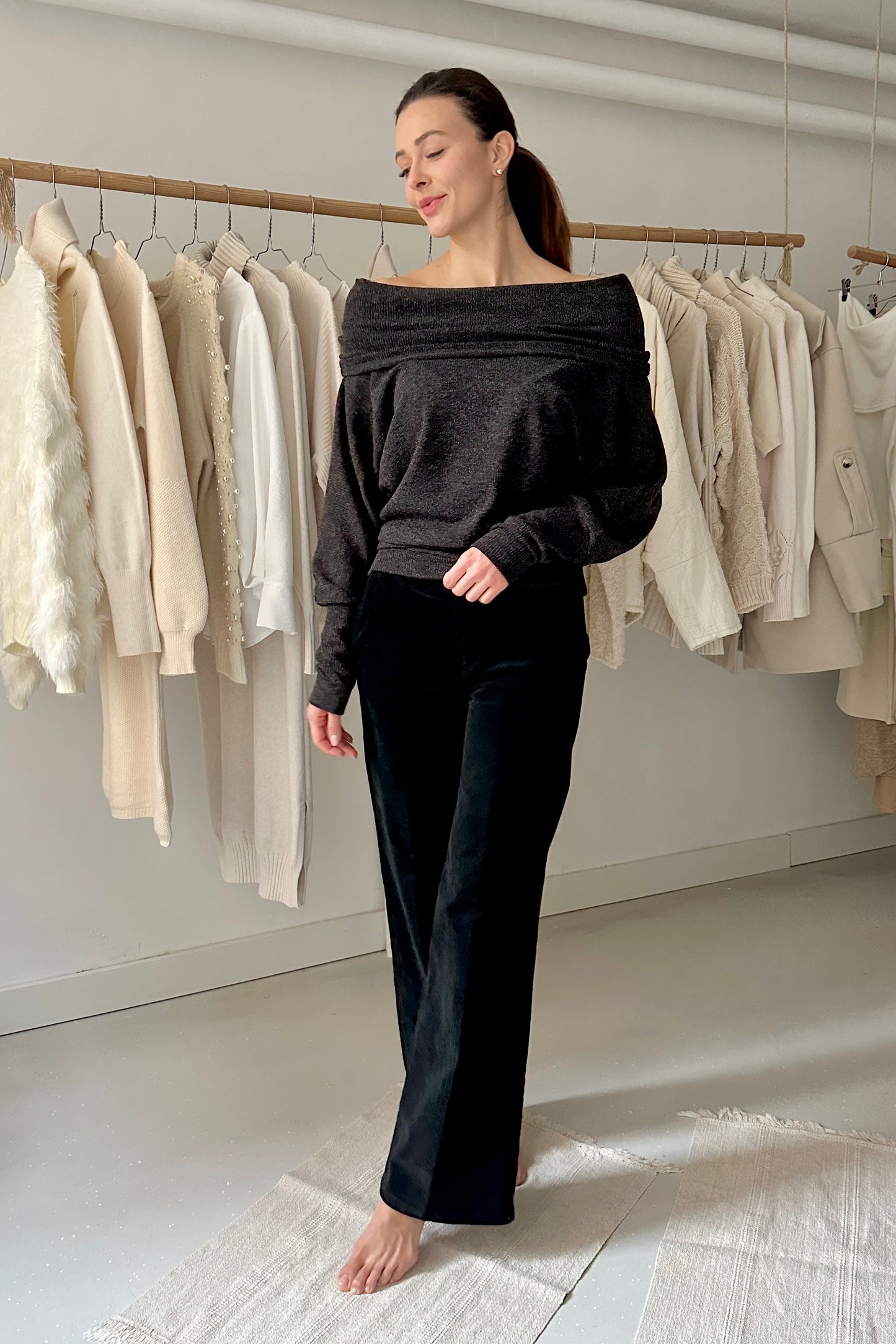 Kámzsás nyakú pulóver