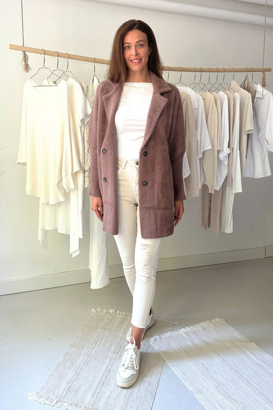 Pihepuha szőrös kabát - sötét mályva