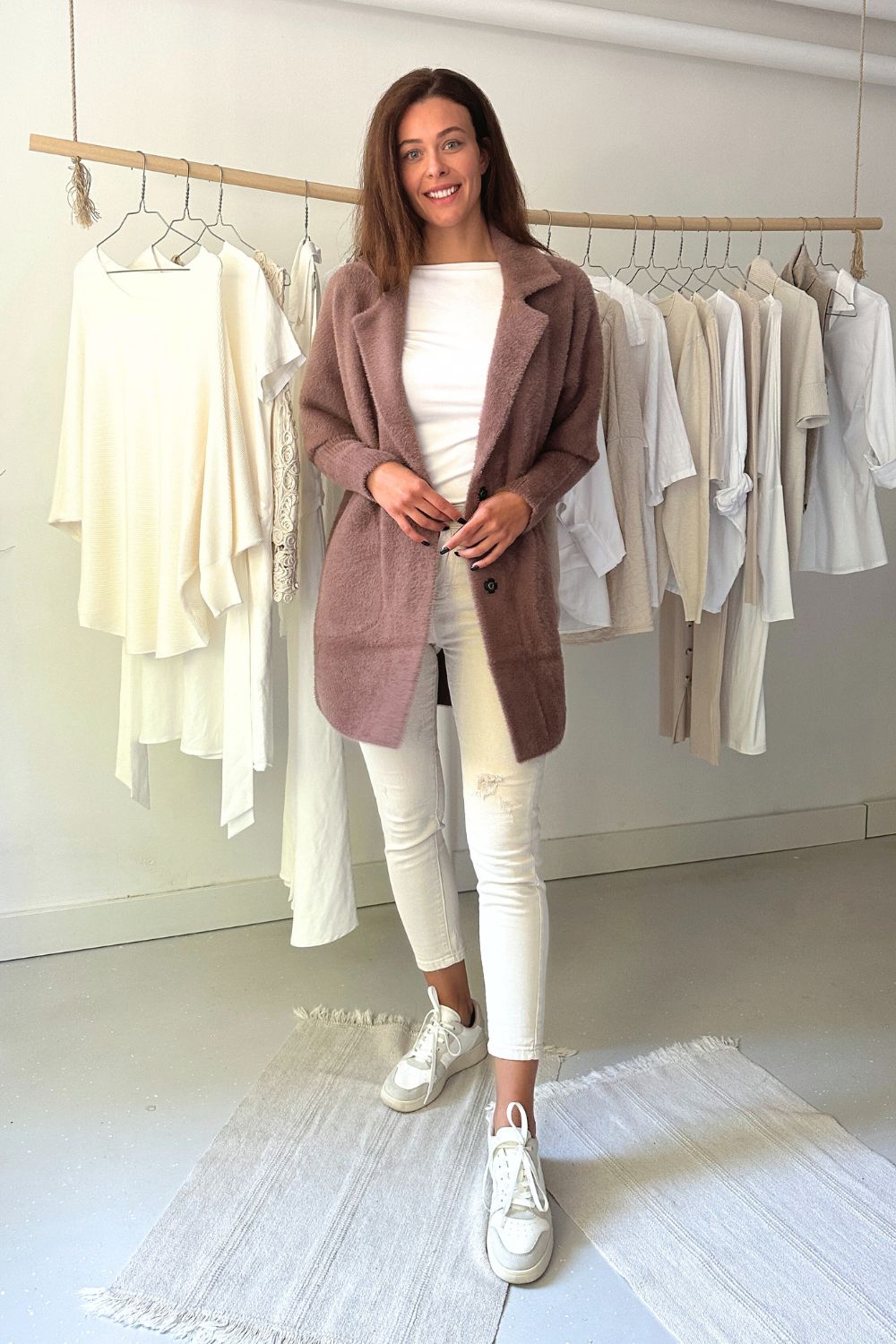 Pihepuha szőrös kabát - sötét mályva