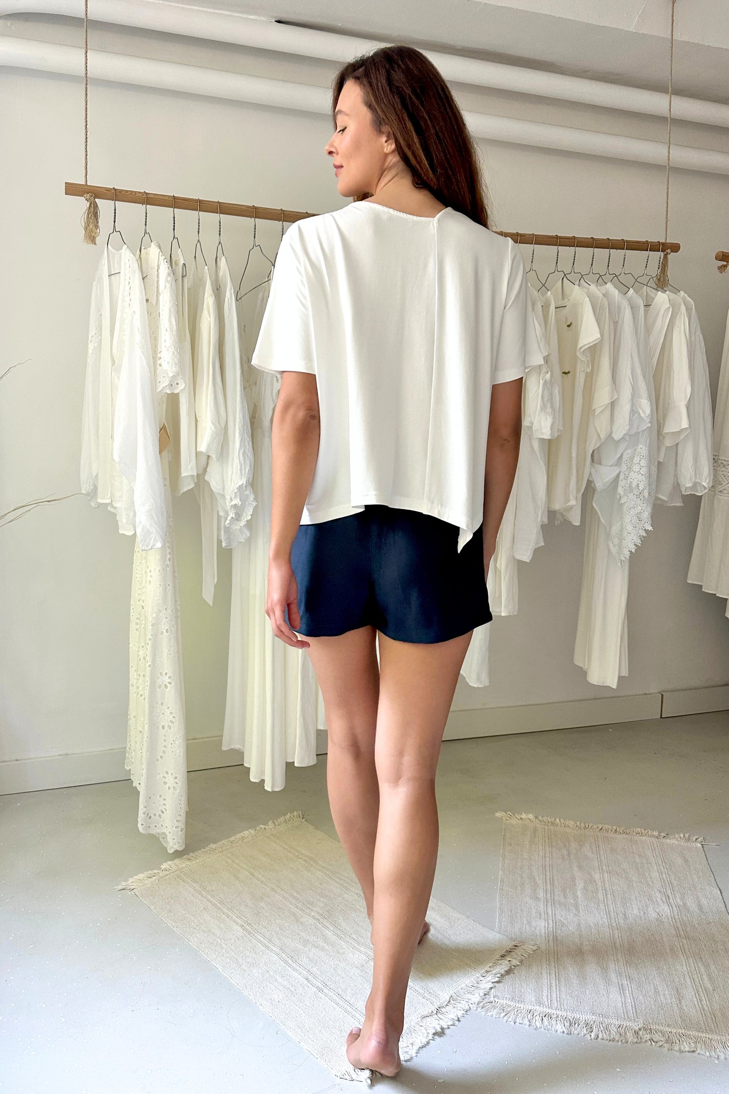 Asszimetrikus póló