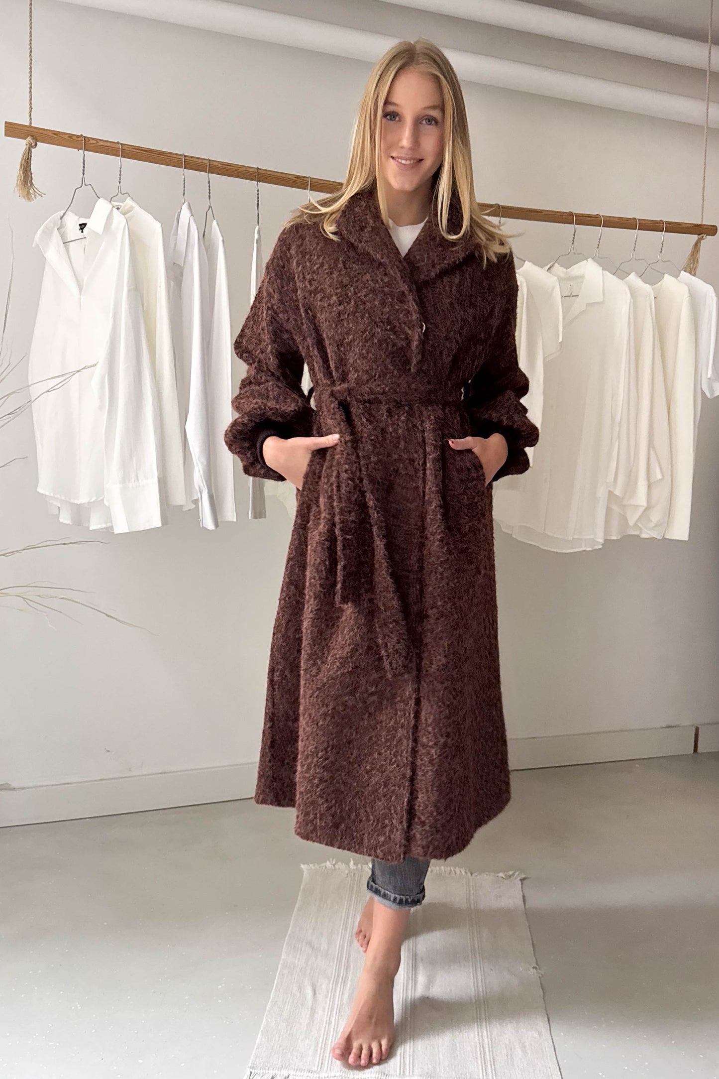 Szőrös télikabát-barna