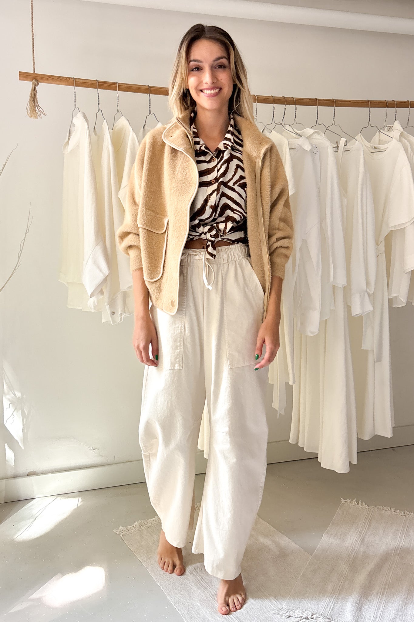 Tevebarna, szőrös kabát