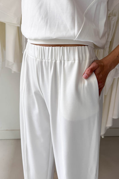 Laza fazonú csípő nadrág-fehér