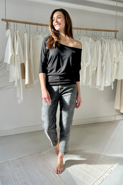 Off-the-shoulder top