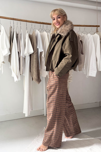 Bélelt, vastag kockás nadrág-rókavörös