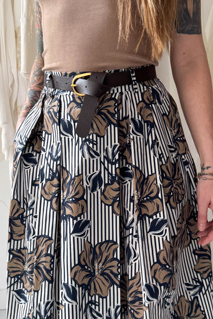 Barna/kék mintás midi szoknya övvel
