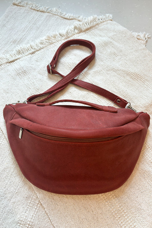 Oversize bőr övtáska  - vörösbarna