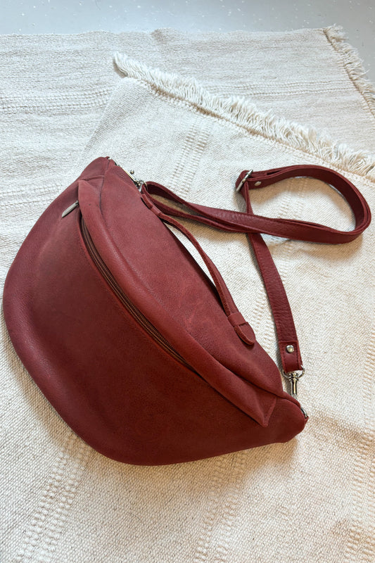 Oversize bőr övtáska  - vörösbarna