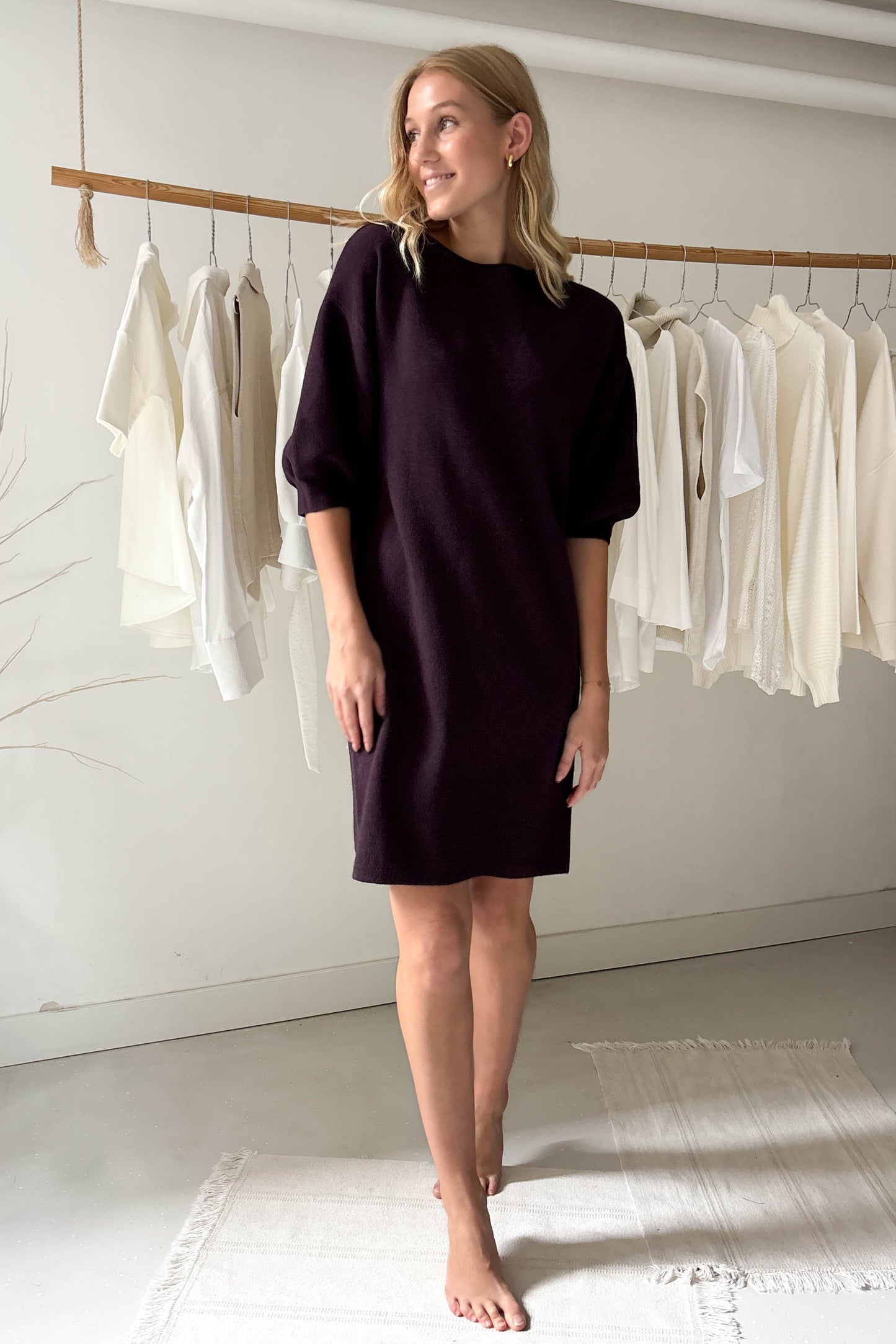 Puffos ujjú rövid kötött ruha-padlizsánlila