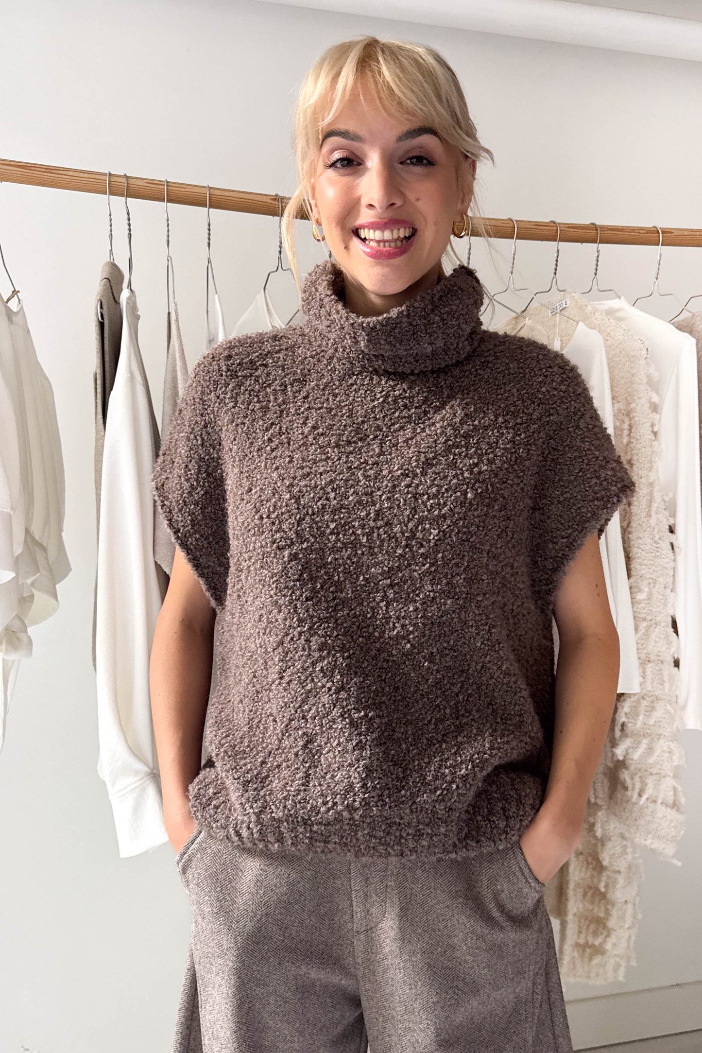 Garbós buklé mellény-bézsmabarna