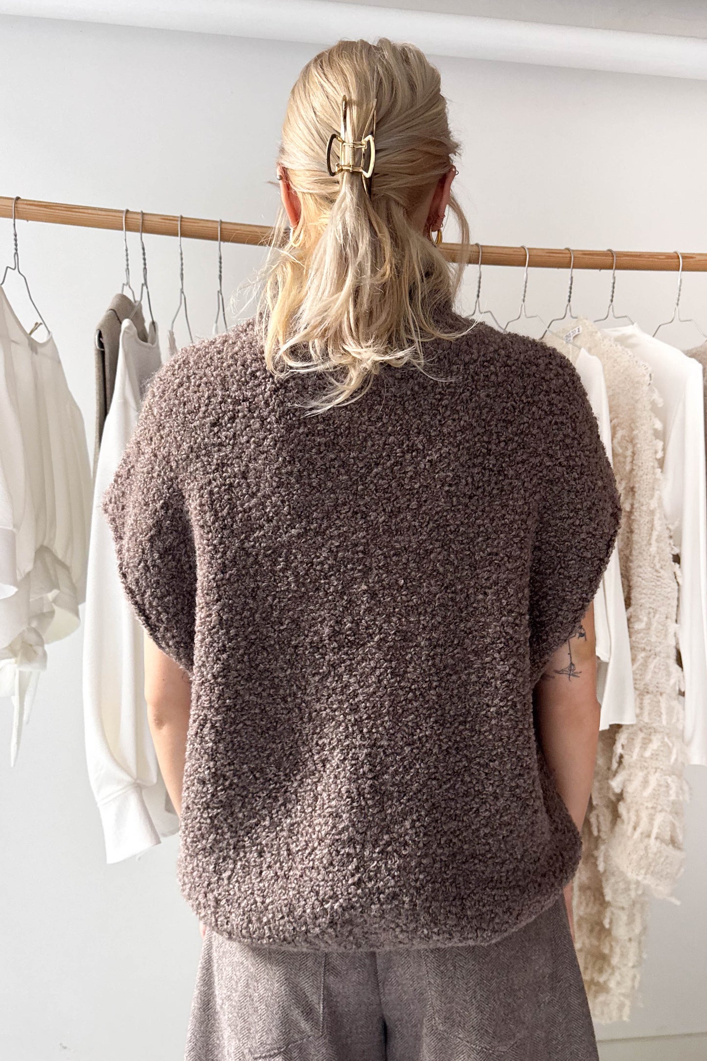 Garbós buklé mellény-bézsmabarna