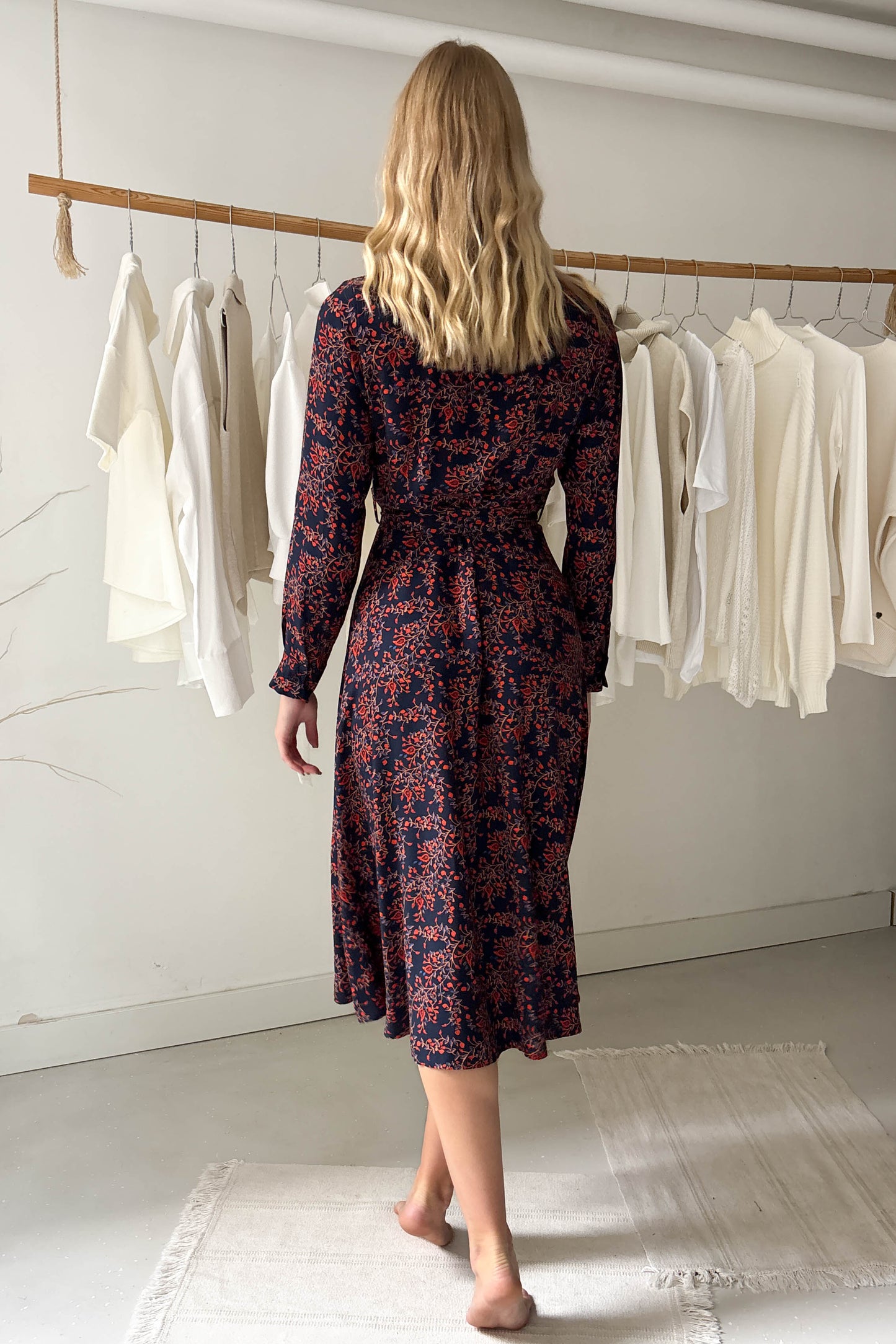 Klasszikus szabású ingruha-sötétkék