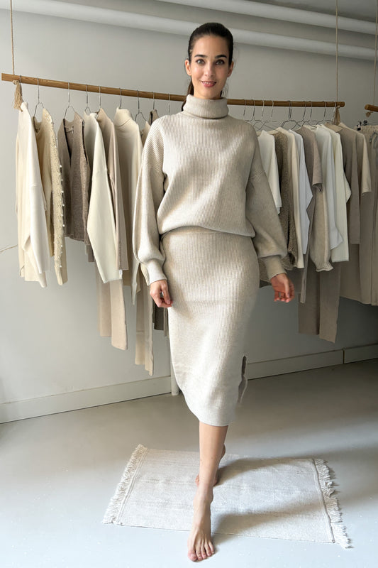 Kötött, bézs szett