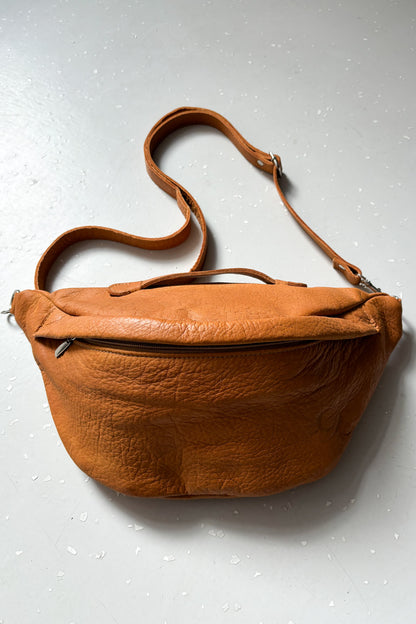 Oversize bőr övtáska - pasztellnarancs