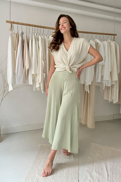 Hajtásos rövidujjú blúz