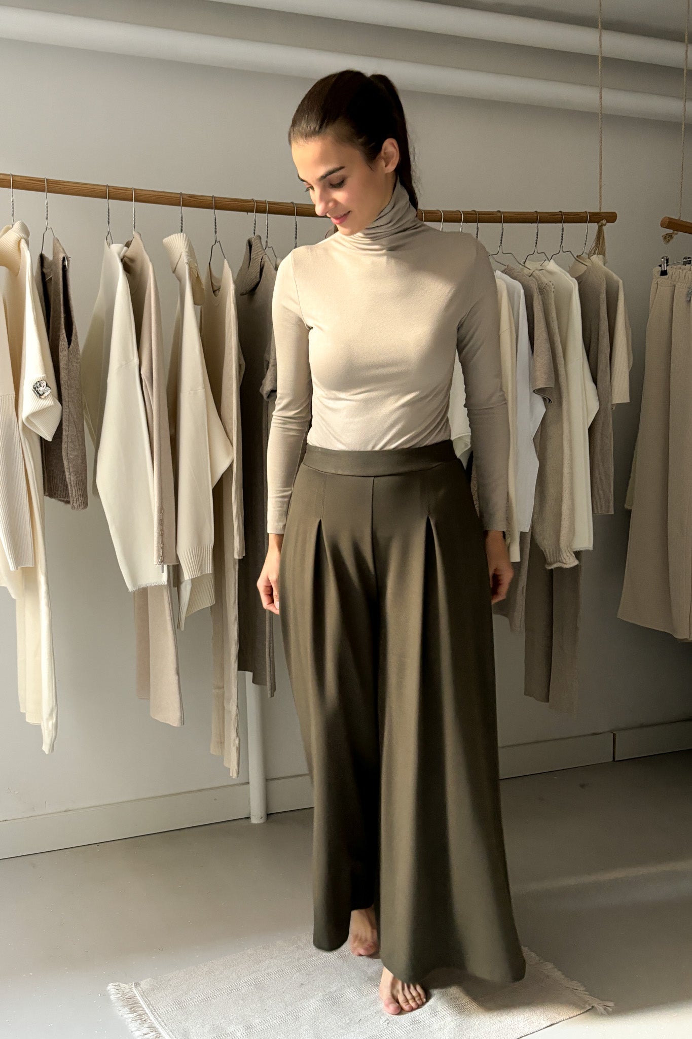 Vastag lenge viszkóz nadrág - erdőzöld