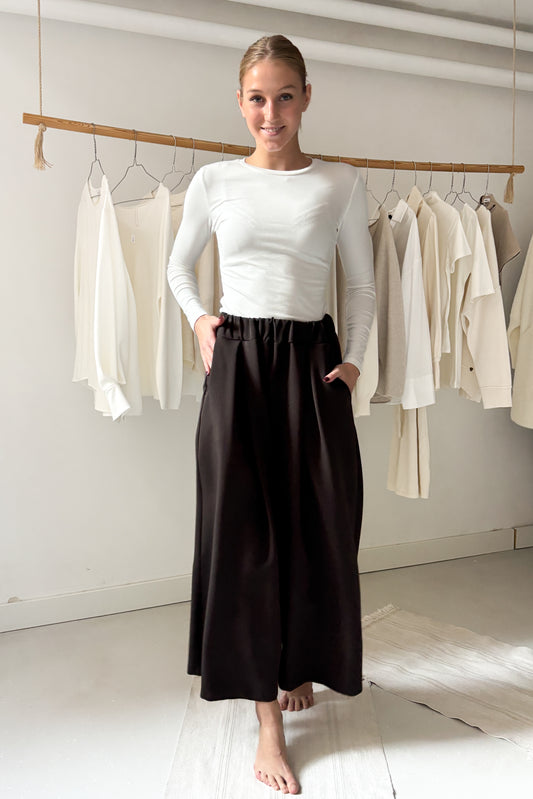 Elöl hajtásos vastagabb lenge nadrág-wenge szín