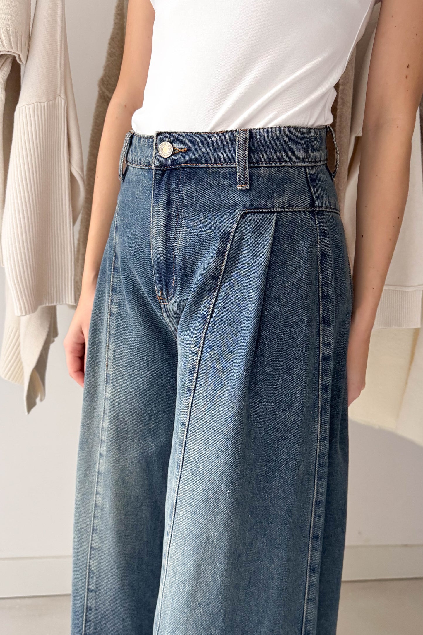 Széles szárú farmernadrág