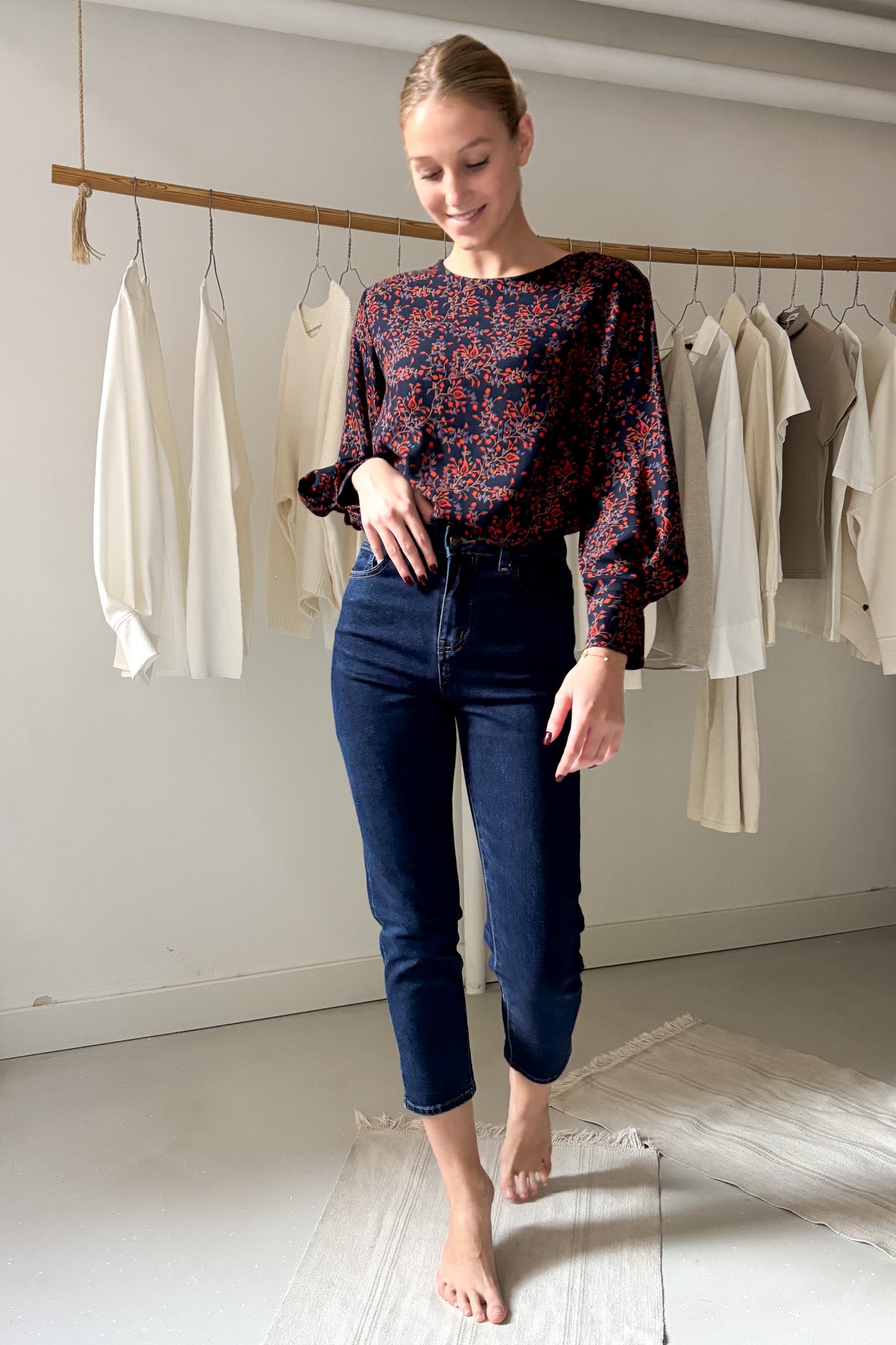 Bő ujjszabású blúz - csipkebogyó