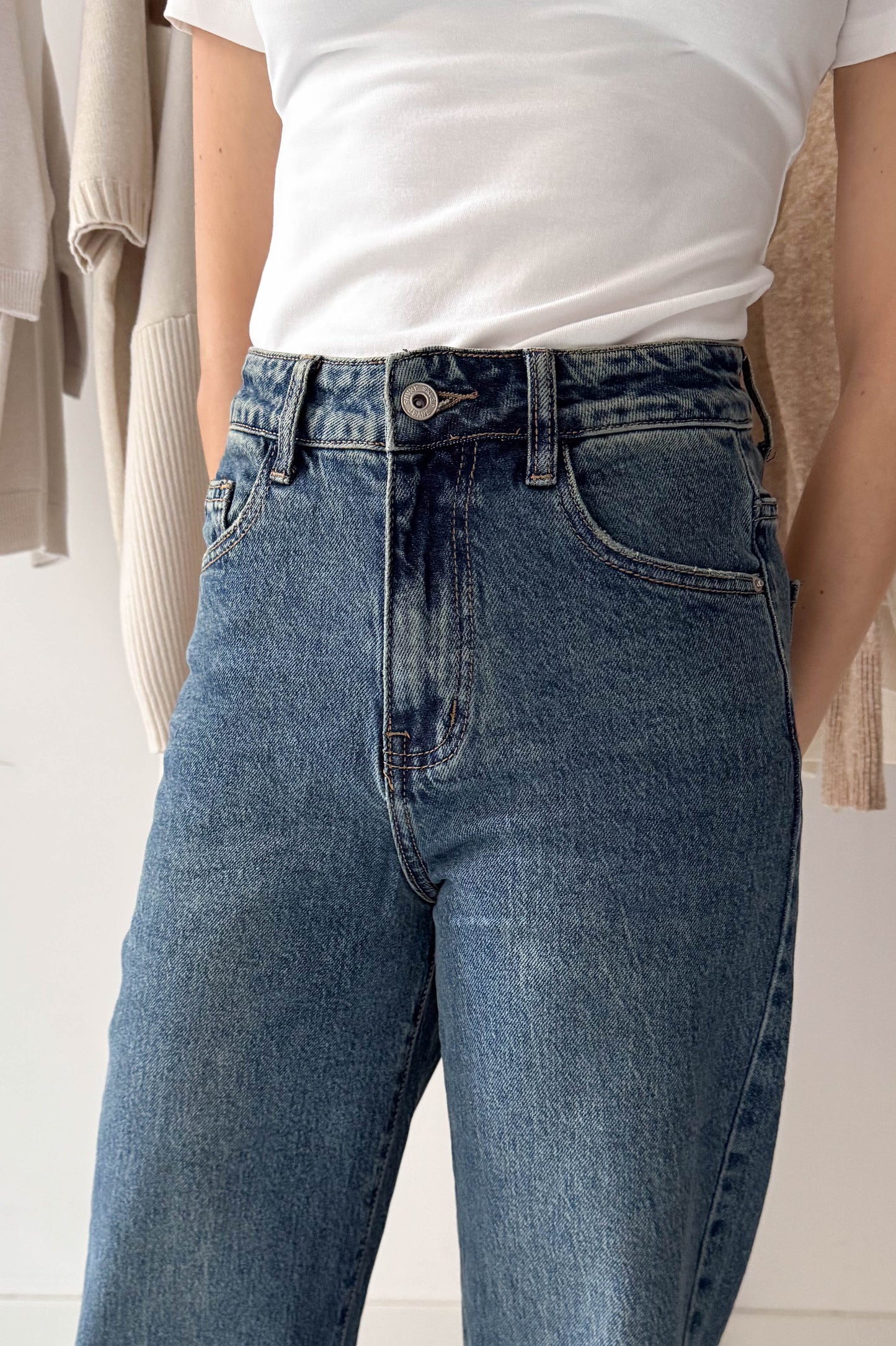 Egyenes szárú farmernadrág-sötétkék