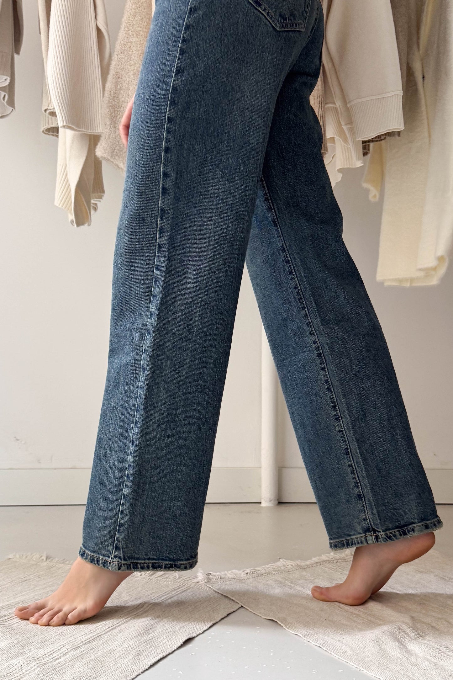 Egyenes szárú farmernadrág-sötétkék