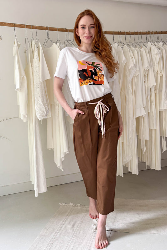 Pehér póló leopárdos printtel