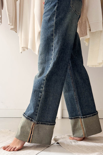 Felhajtott aljú farmernadrág