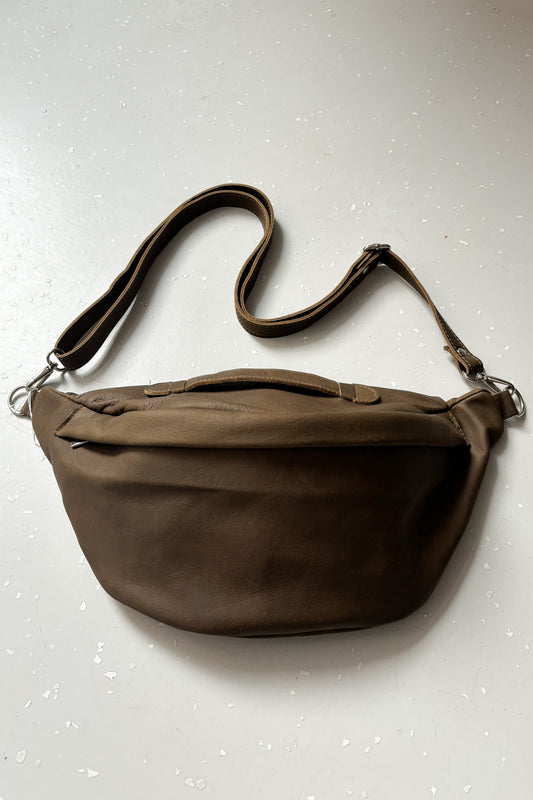 Oversize bőr övtáska - dohánybarna