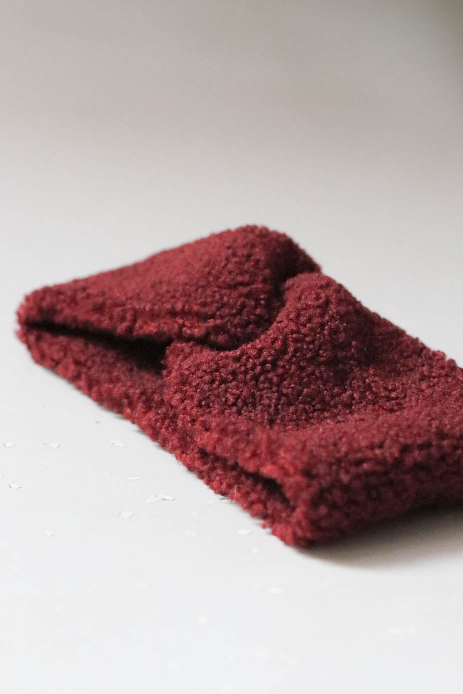 Teddy fejpánt-burgundi vörös