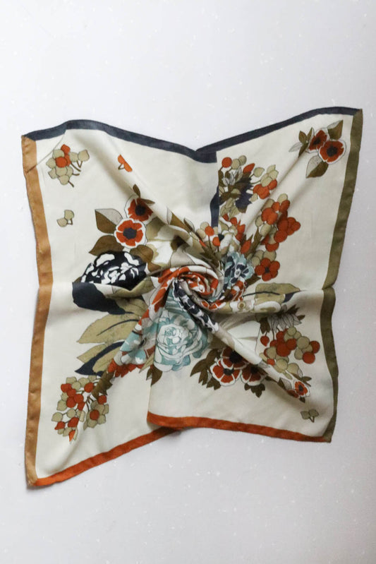 Viszkóz kendő - virágos