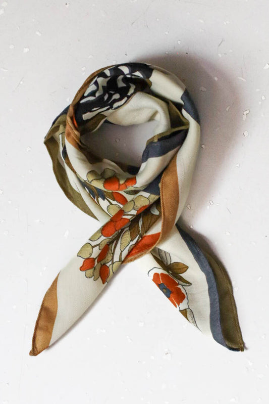 Viszkóz kendő - virágos