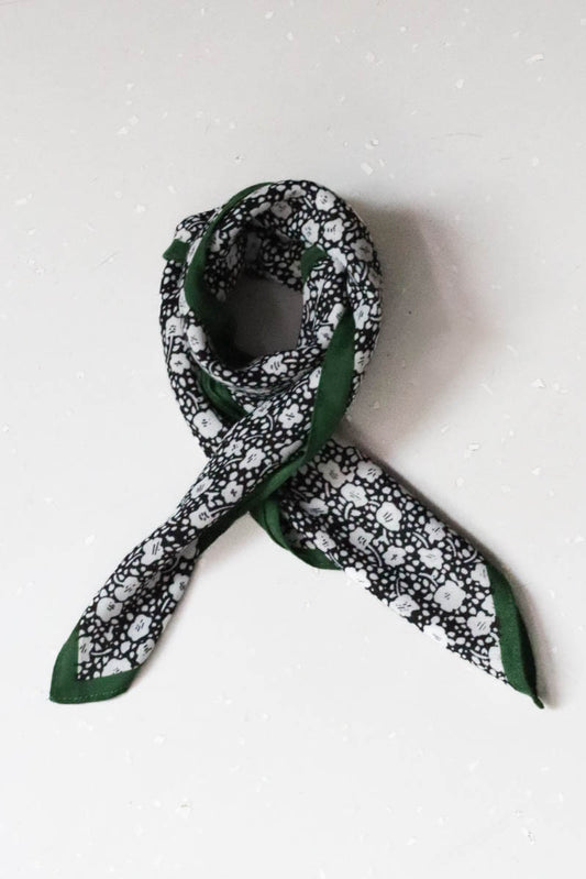 Viszkóz kendő - fekete/zöld