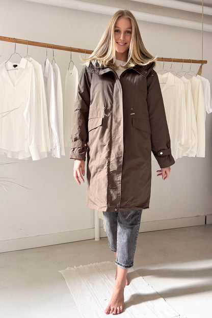 Bélelt, kapucnis kabát-khaki