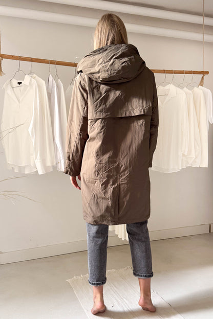 Bélelt, kapucnis kabát-khaki