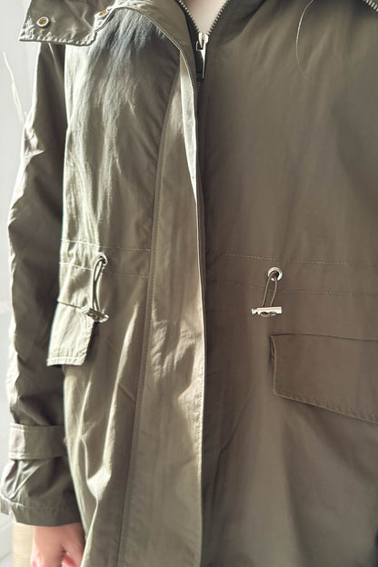 Bélelt, kapucnis kabát-khaki