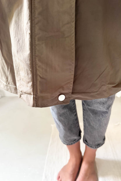 Bélelt, kapucnis kabát-khaki