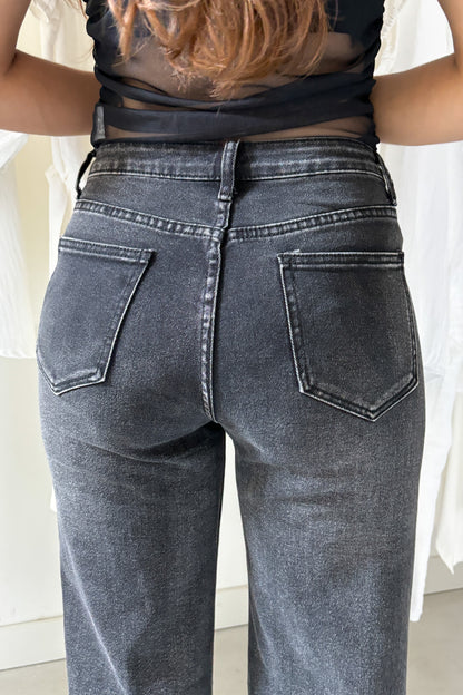 Koptatott, fekete trapéznadrág